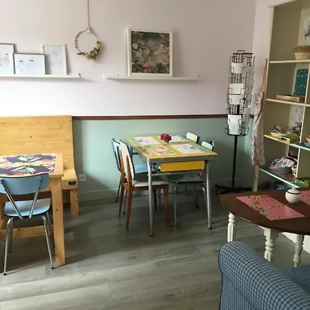 Un Dimanche Chez Julie Celestine Bed & Breakfast *